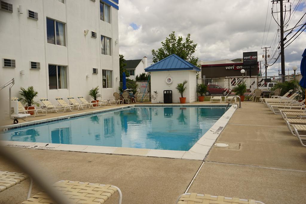 Coastal Inn - โอเชียนซิตี้ ภายนอก รูปภาพ